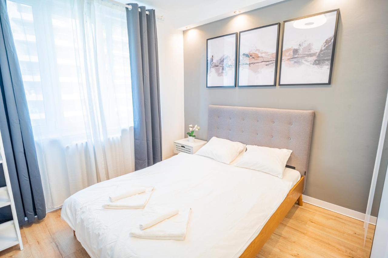 Spacious Newly Renovated 2Br Apartments With Balcony Βουκουρέστι Εξωτερικό φωτογραφία