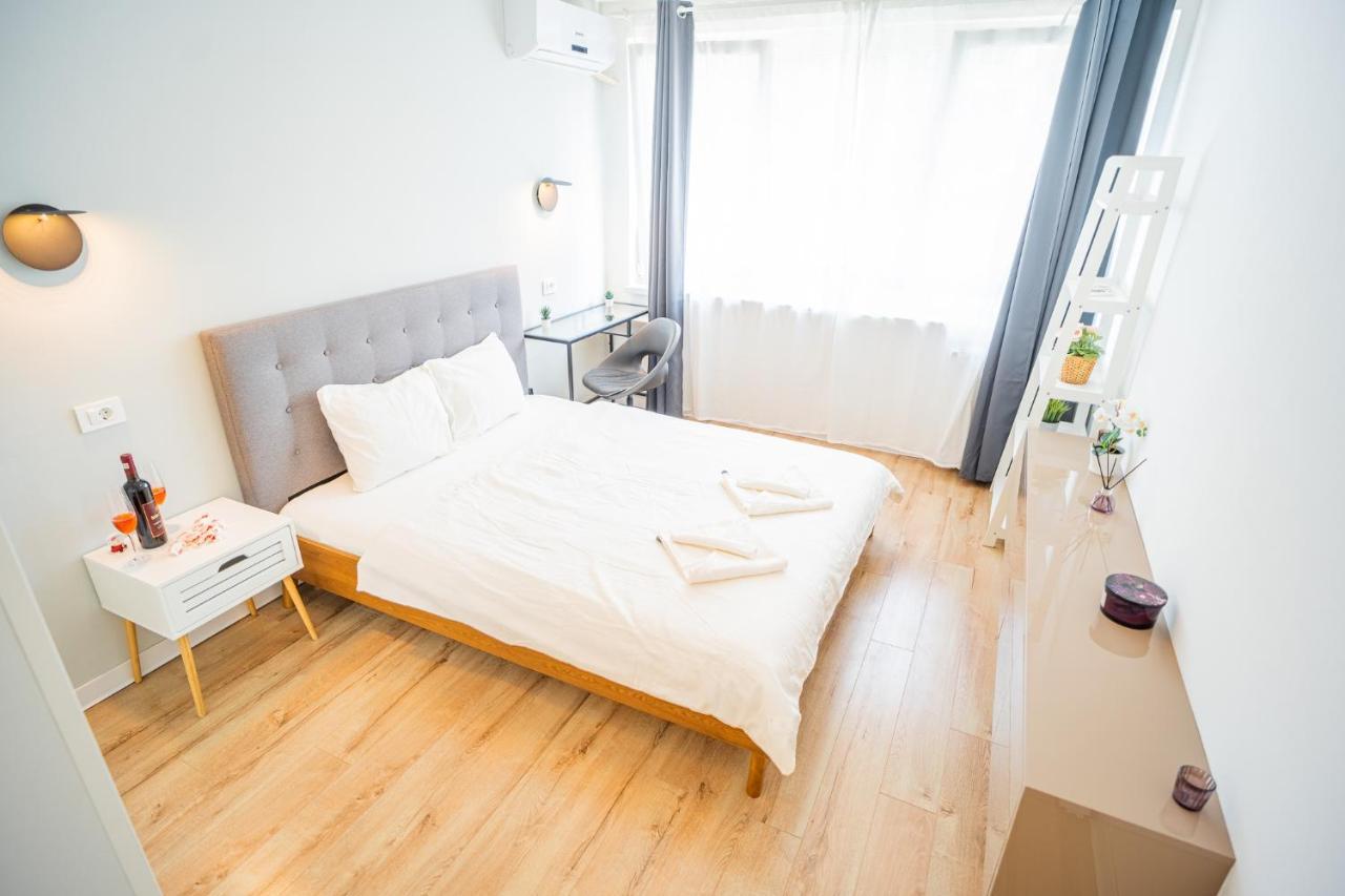 Spacious Newly Renovated 2Br Apartments With Balcony Βουκουρέστι Εξωτερικό φωτογραφία