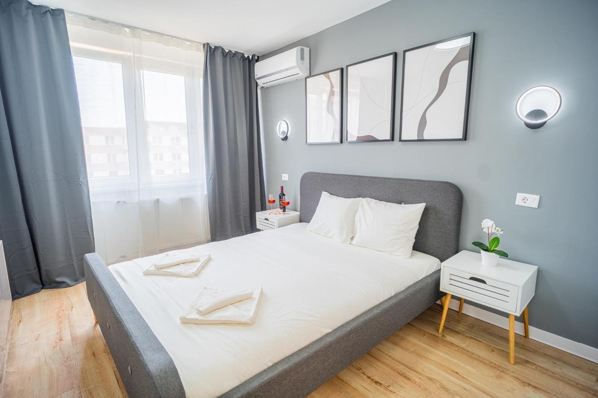 Spacious Newly Renovated 2Br Apartments With Balcony Βουκουρέστι Εξωτερικό φωτογραφία