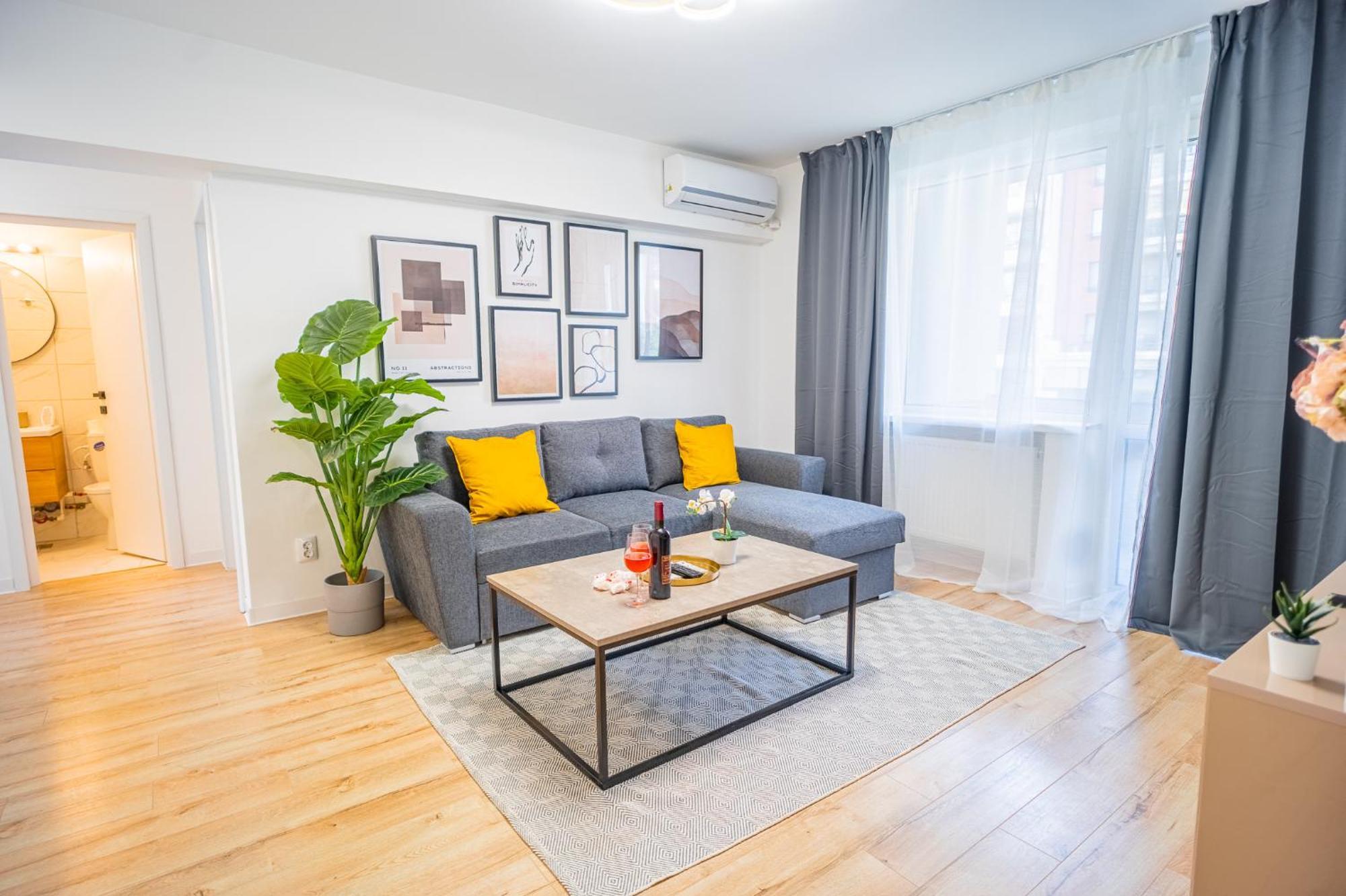 Spacious Newly Renovated 2Br Apartments With Balcony Βουκουρέστι Εξωτερικό φωτογραφία