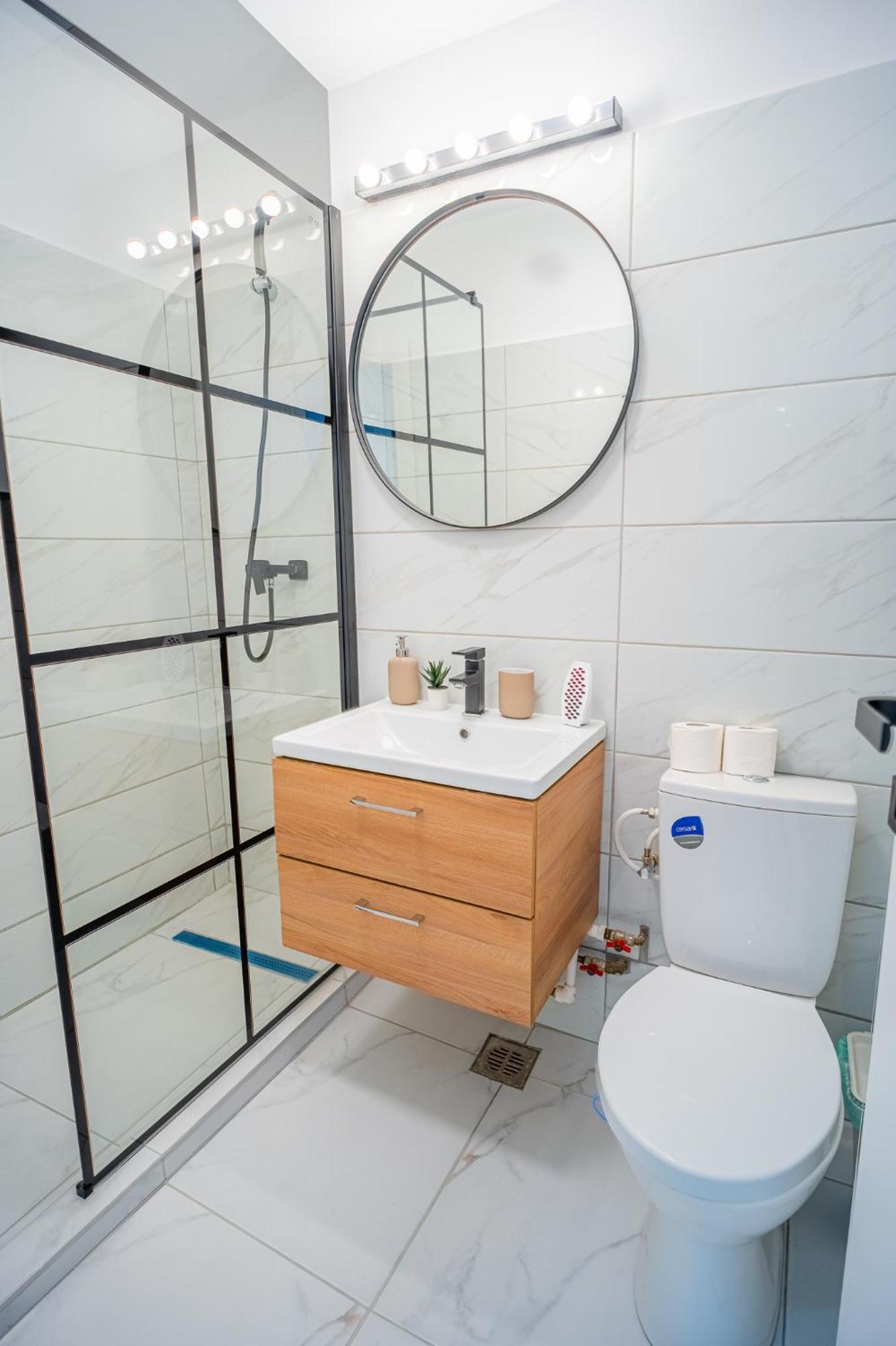 Spacious Newly Renovated 2Br Apartments With Balcony Βουκουρέστι Εξωτερικό φωτογραφία